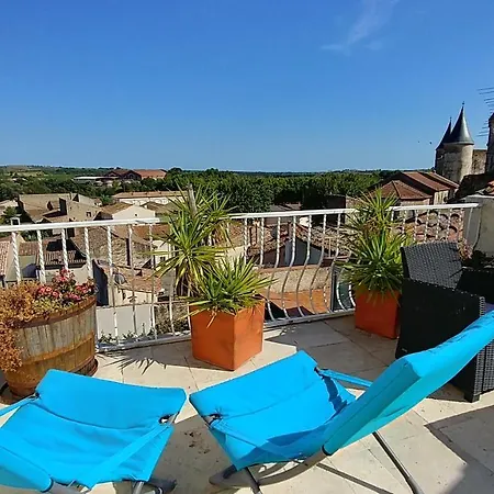 Vine Views For One Couple Holiday home Pouzolles